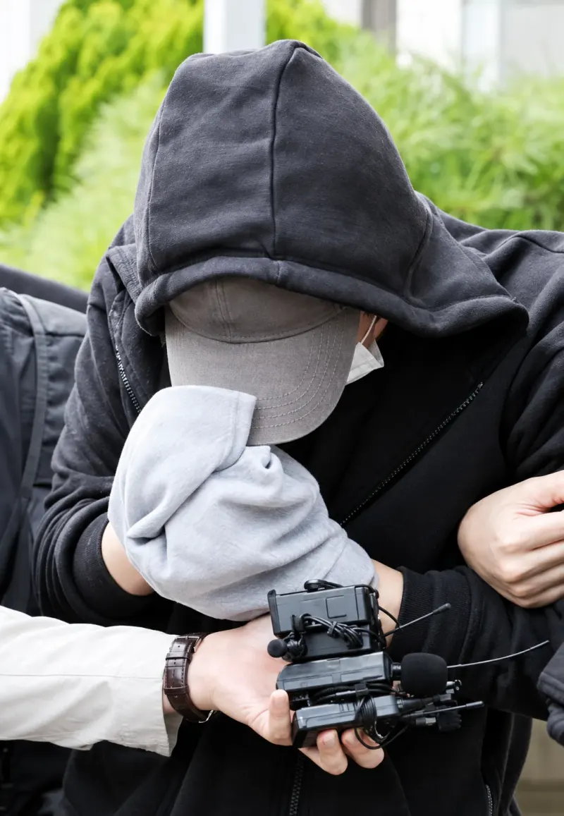 범행 전 답사하고
차량 바꿔 도주했다
